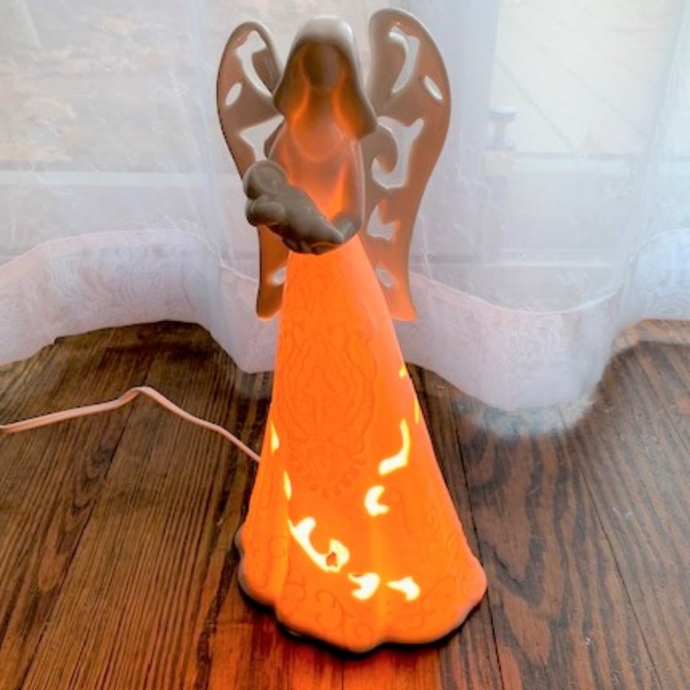 NWOT White Ceramic Light Up Angel holding Baby